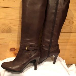 Ralph Lauren brown heeled boots size 9
